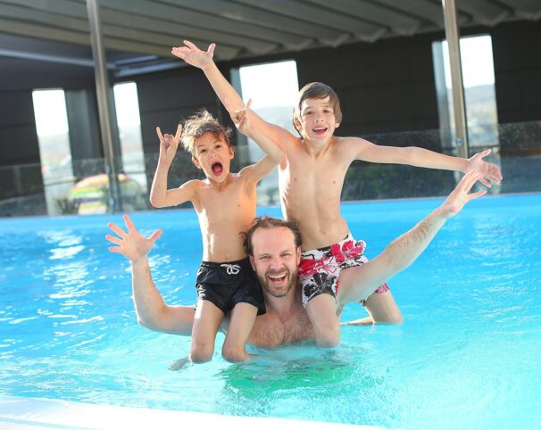 Pool Cleaning Bentonville AR